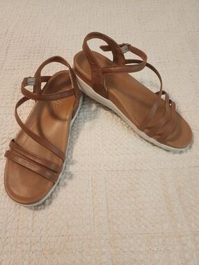 Strive Women's Brown Strappy Comfort Wedge Sandals Sz 9 Boho Minimalist Earthy